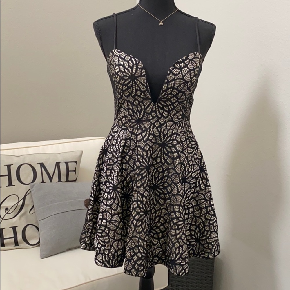 Black and Beige Dress - Plunge Front - Trac